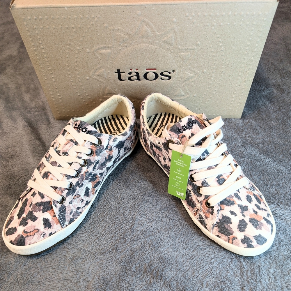 Taos women's Sunset Safari sneakers 6.5m